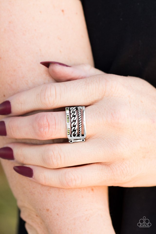Paparazzi ♥ Mismatched Magnificence - Green ♥ Ring