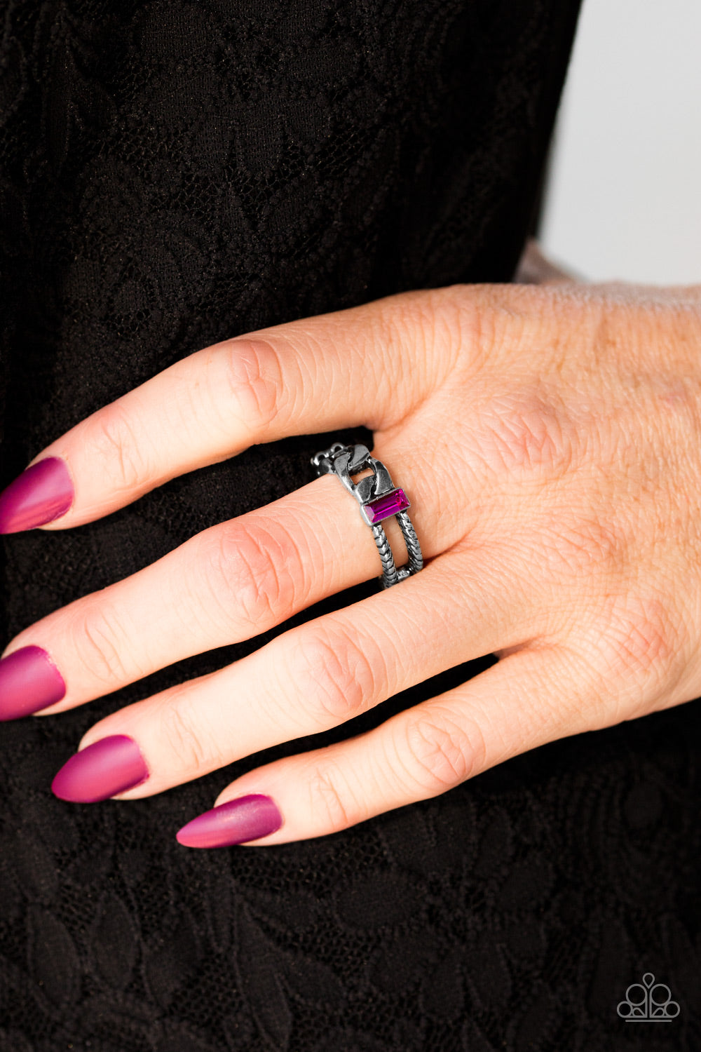 Paparazzi ♥ Runway Edge - Pink ♥ Ring