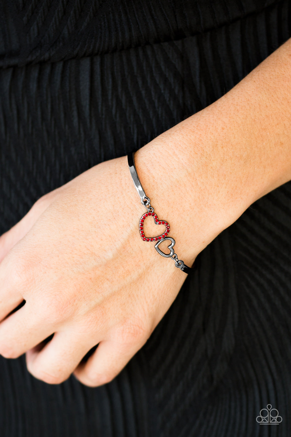 Paparazzi ♥ The Show LUST Go On! - Red ♥ Bracelet