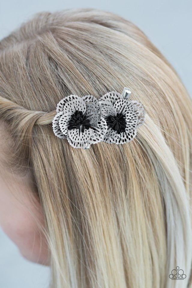 Paparazzi ♥ Lace Gardens - Silver ♥ Hair Clip