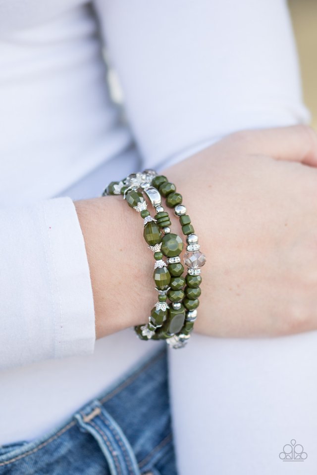 Paparazzi ♥ Girl Boss - Green ♥ Bracelet