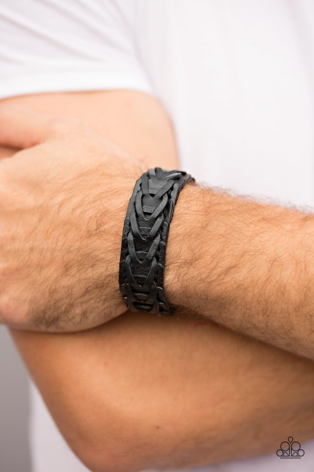 Paparazzi ♥ Back Country - Black ♥ Bracelet