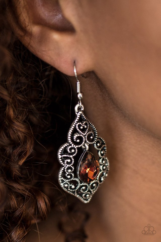 Paparazzi ♥ Work The CROWN - Brown ♥ Earrings