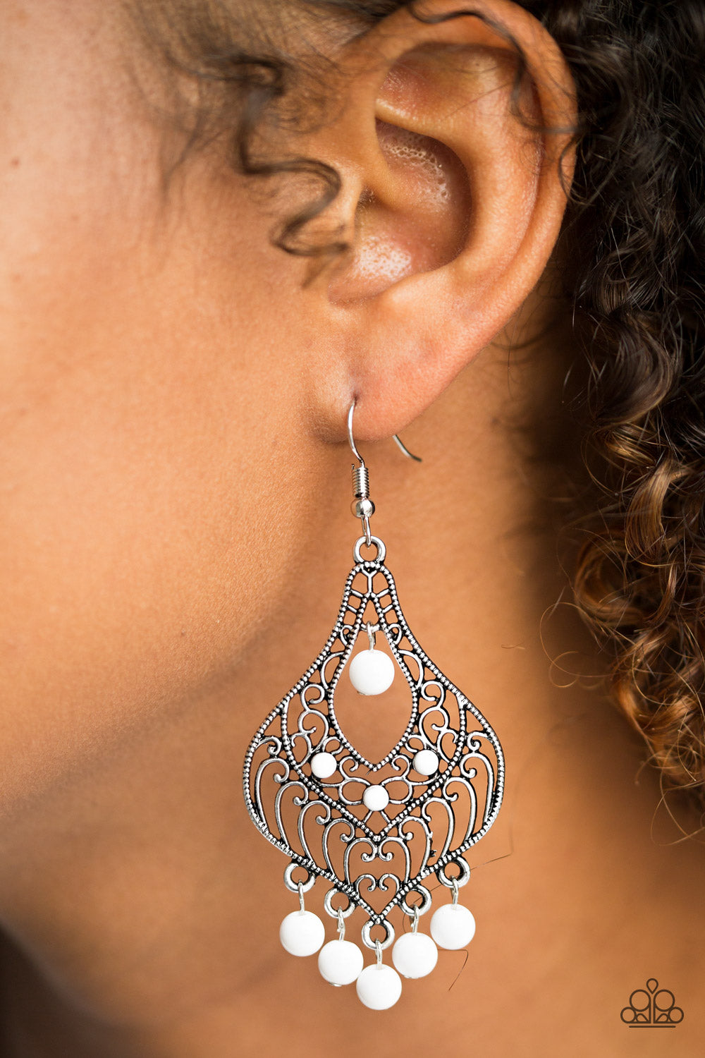 Paparazzi ♥ Elegant Enchantment - White ♥ Earrings