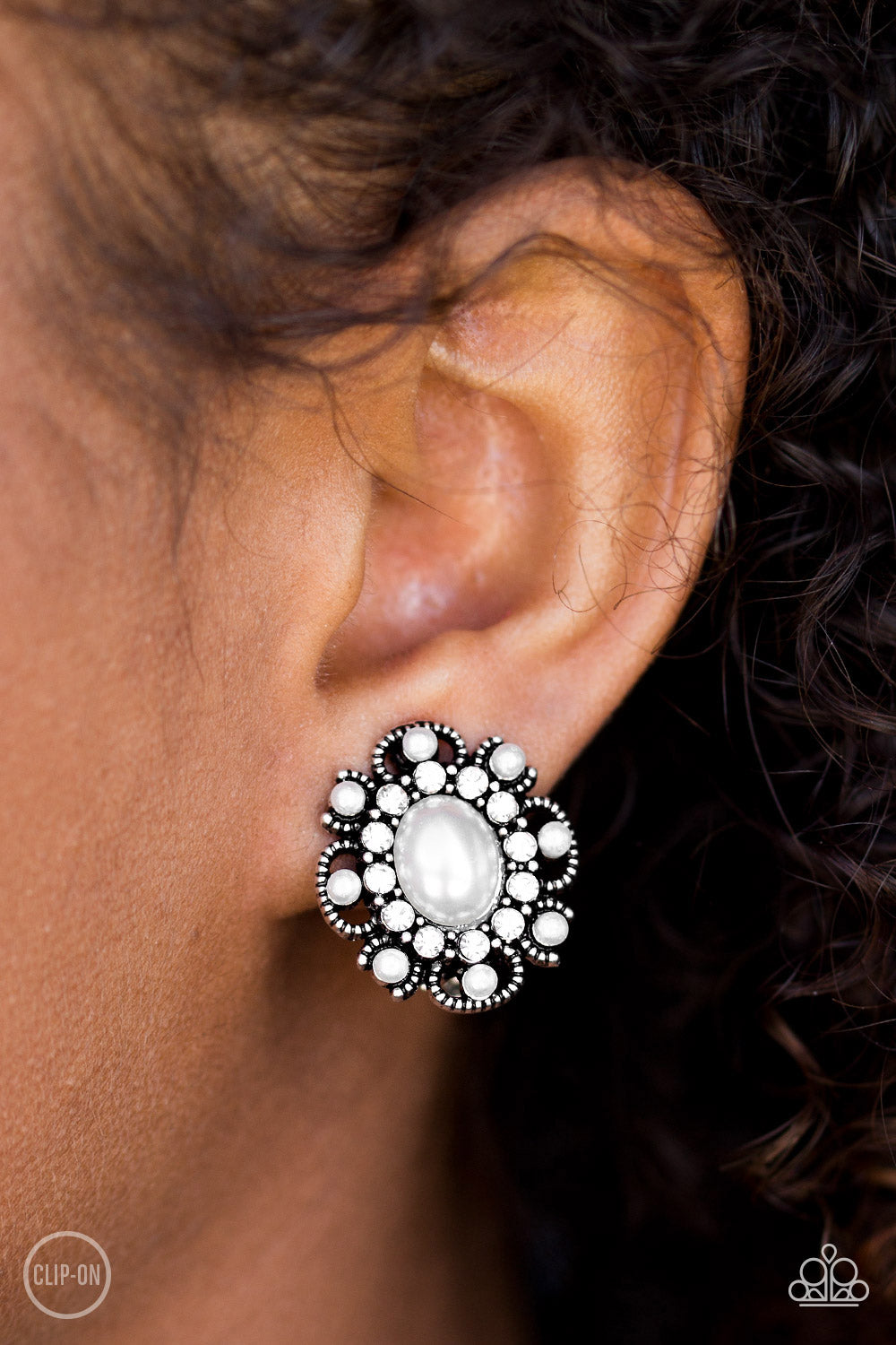 Paparazzi ♥ Blooming Romance - White Clip-On ♥ Clip-On