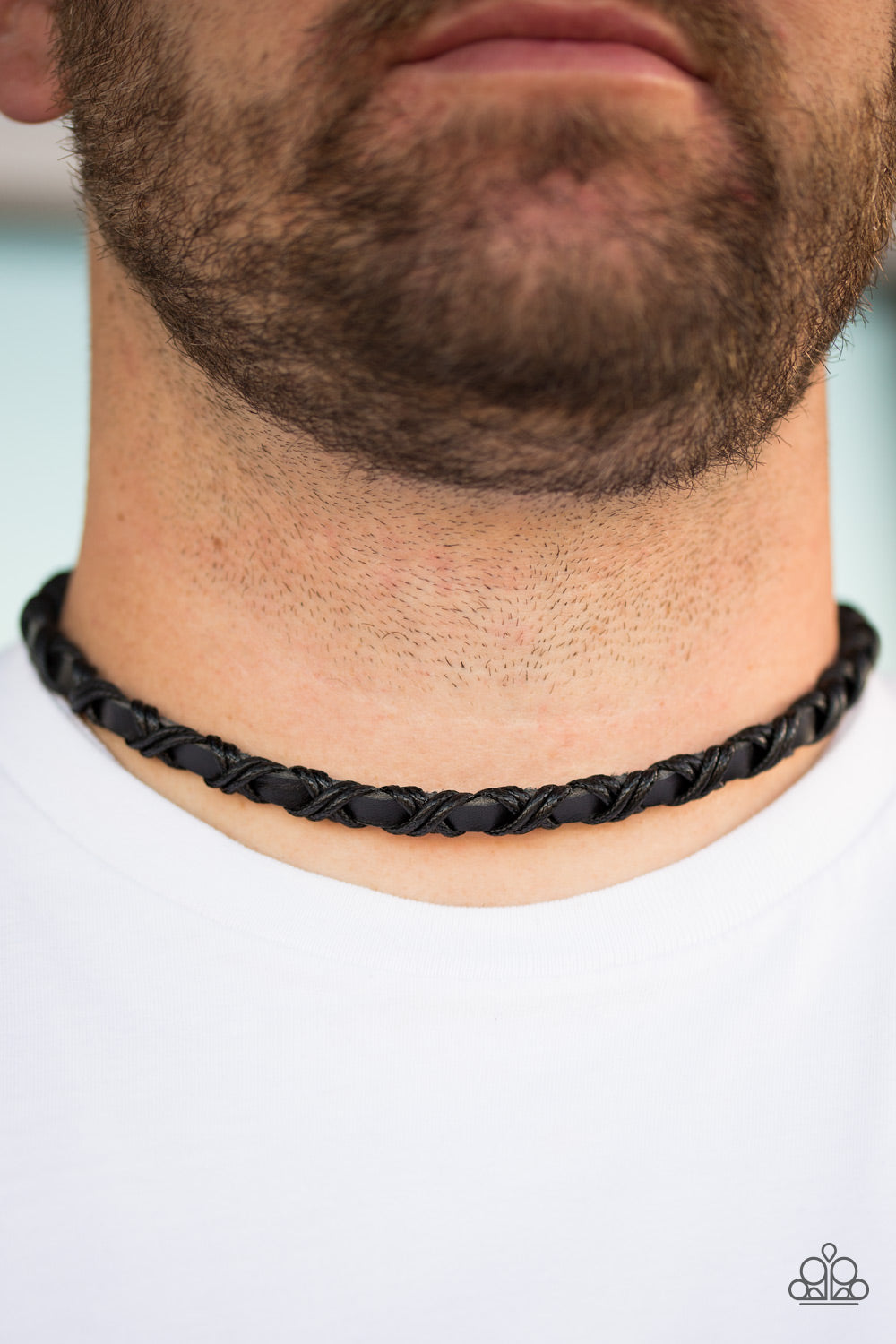 Paparazzi ♥ Hiker Haven - Black ♥ Necklace