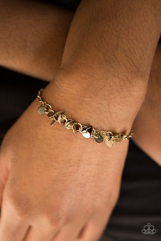 Paparazzi ♥ Shimmer Train - Brass ♥ Bracelet