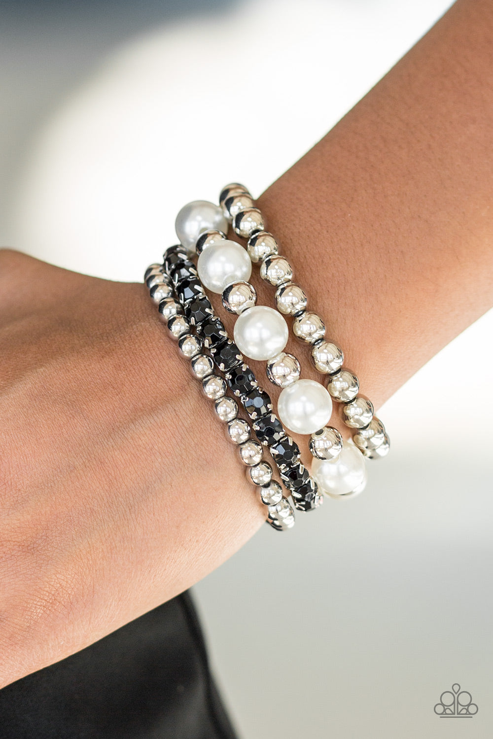 Paparazzi ♥ RITZ Factor - Black ♥ Bracelet