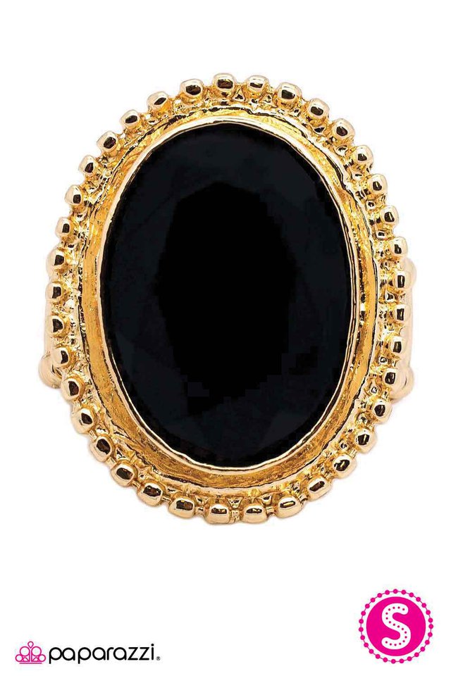 Paparazzi ♥ Bow Down - Black ♥ Ring