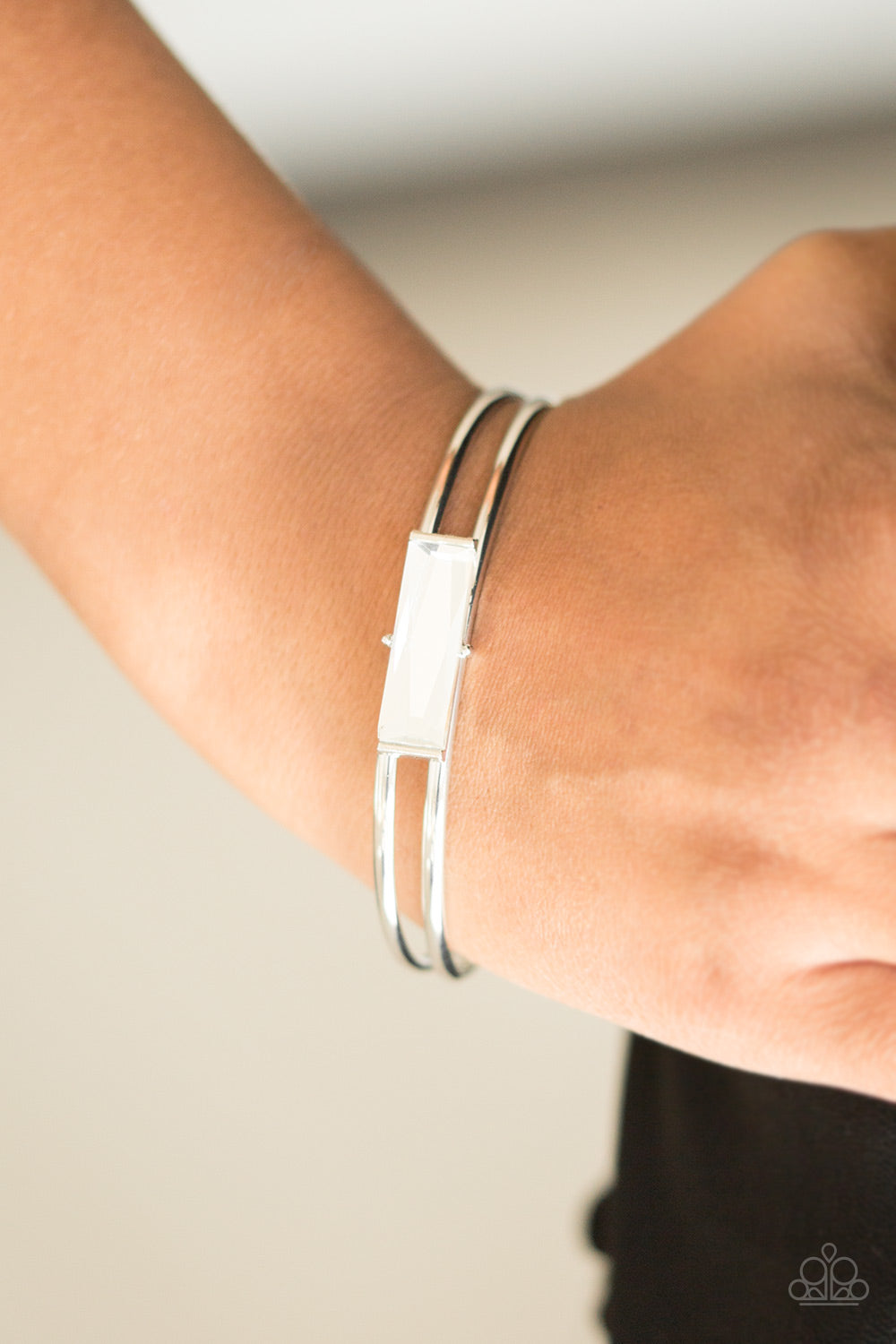 Paparazzi ♥ Choose Chic - White ♥ Bracelet