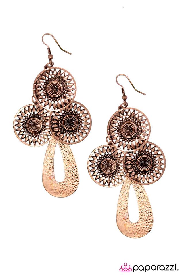 Paparazzi ♥ Warm Regards - Copper ♥ Earrings