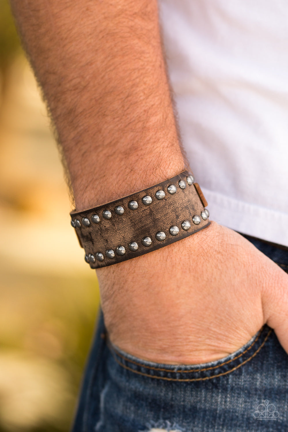 Paparazzi ♥ Roadside Rattler - Brown ♥ Bracelet