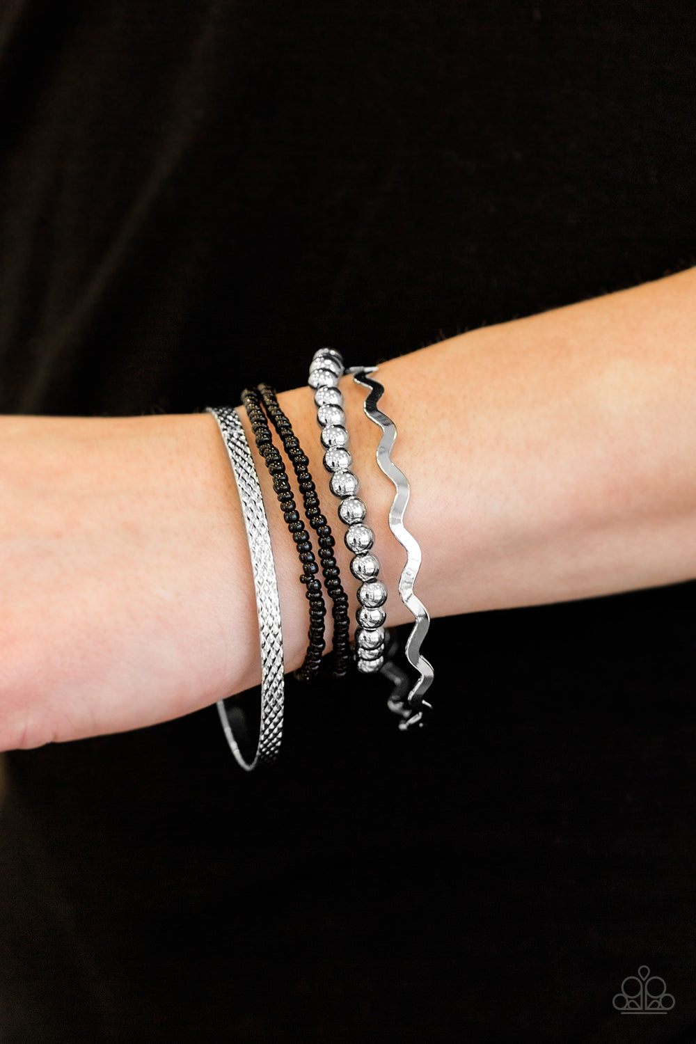 Paparazzi ♥ Amazon Style - Black ♥ Bracelet