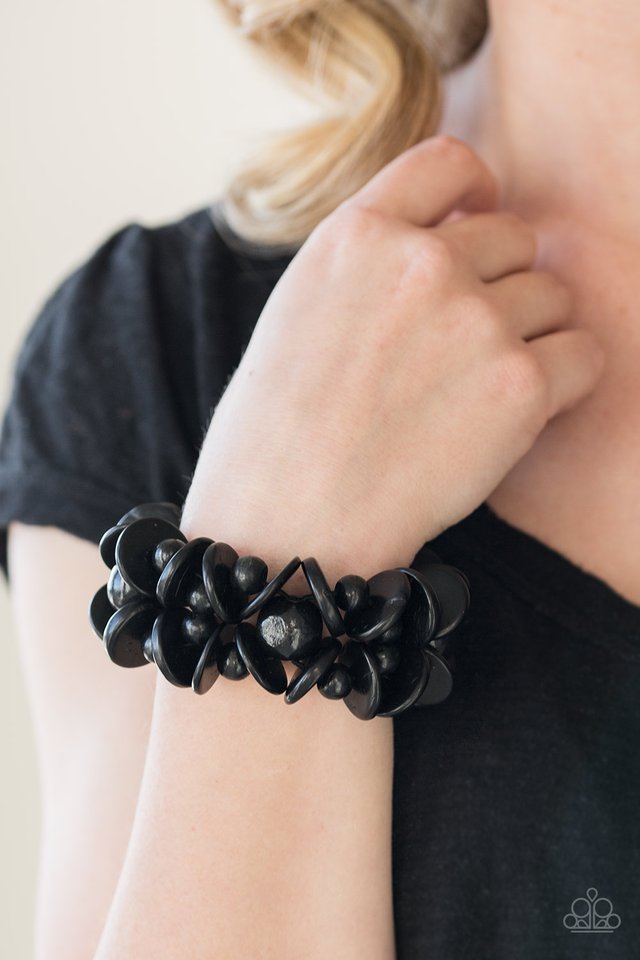 Paparazzi ♥ Tropical Temptress - Black ♥ Bracelet