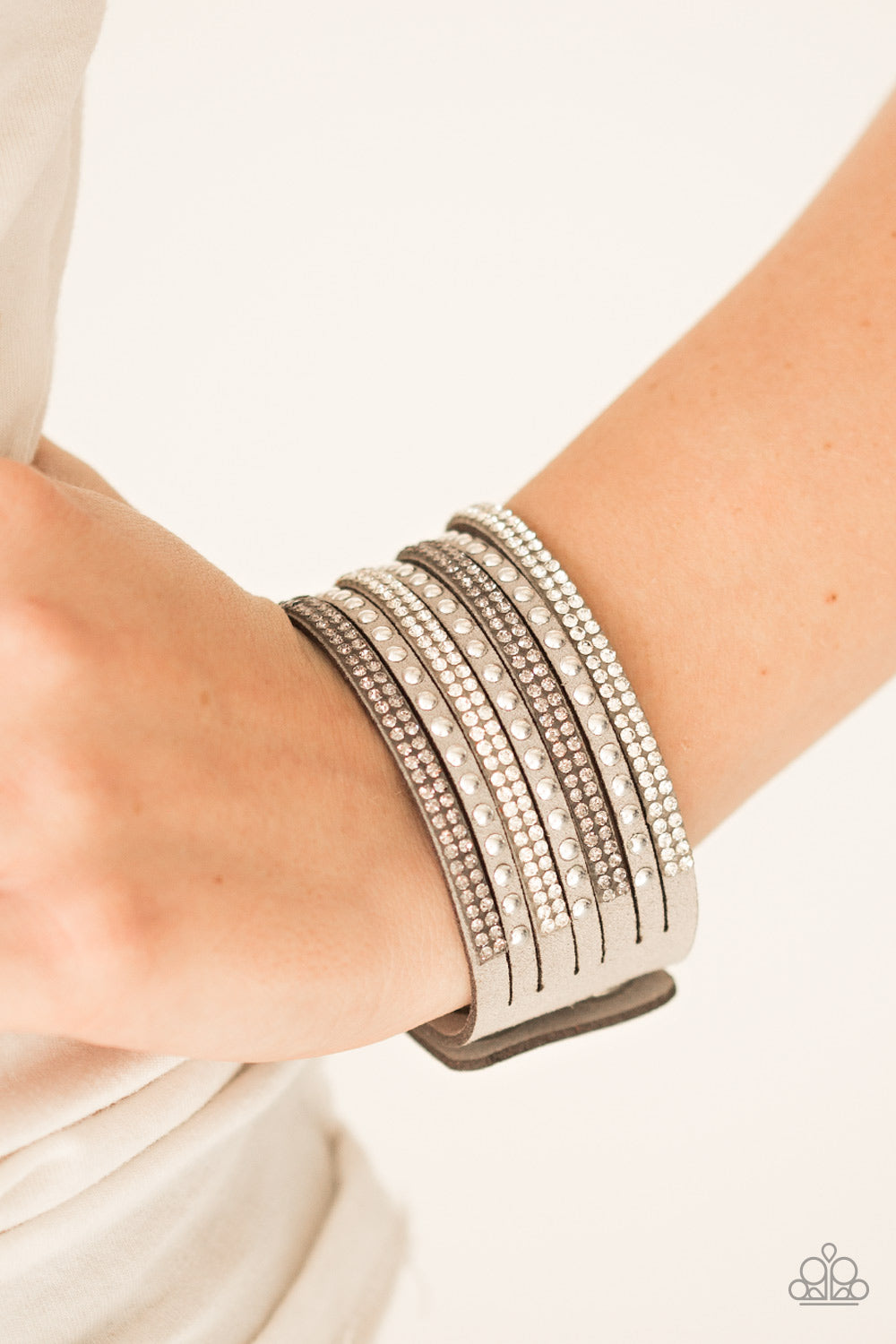 Paparazzi ♥ Victory Shine - Silver ♥ Bracelet