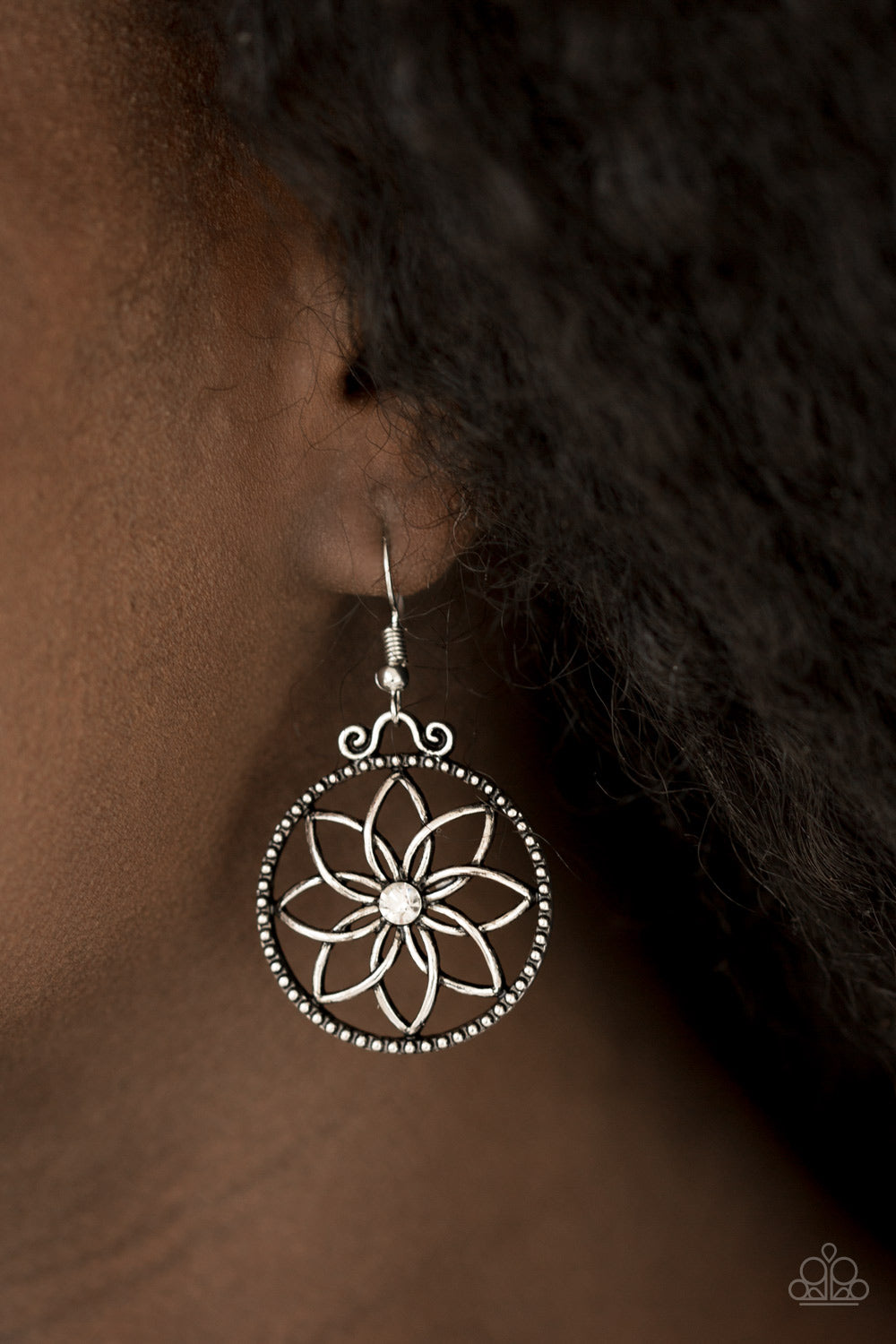 Paparazzi ♥ Bloom Bloom - White ♥ Earrings