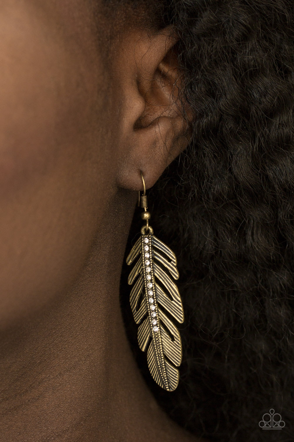 Paparazzi ♥ Feather On Fleek - Brass ♥ Earrings