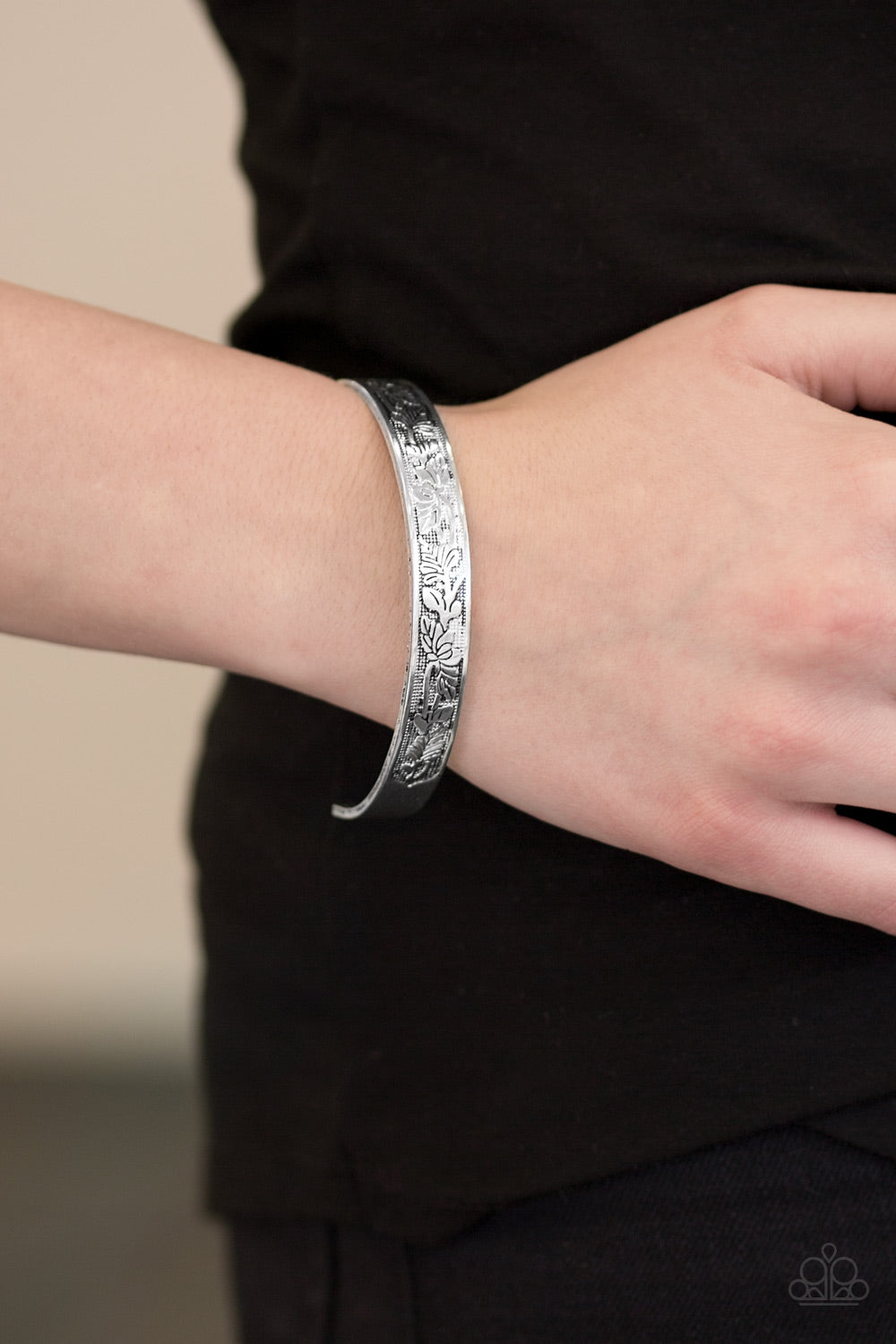 Paparazzi ♥ Tropical Vibes - Silver ♥ Bracelet