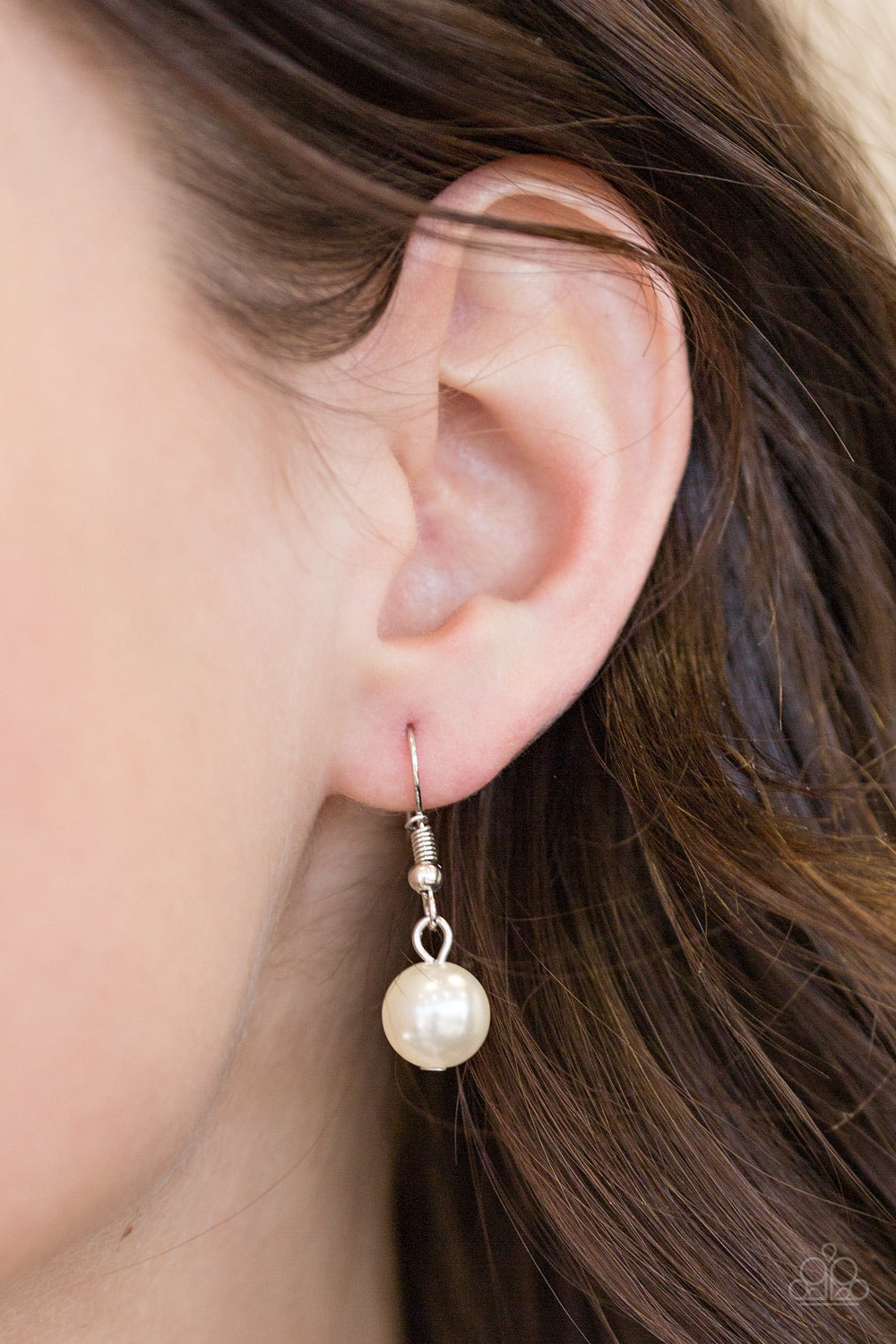 Paparazzi ♥ Party Princess - White ♥ Necklace