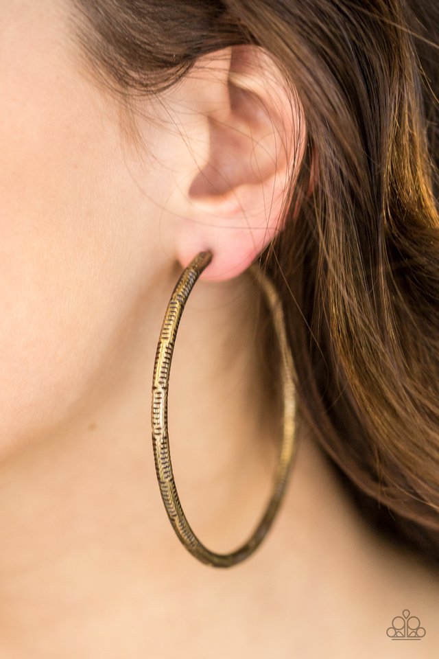 Paparazzi ♥ The Tough Girl - Brass ♥ Earrings