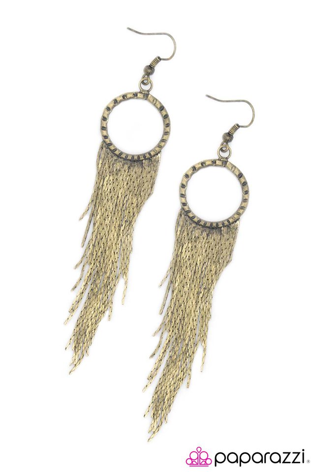 Paparazzi ♥ Float Like A Feather - Brass ♥ Earrings