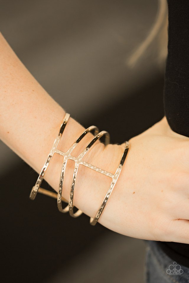 Paparazzi ♥ Stick Out A NILE - Gold ♥ Bracelet