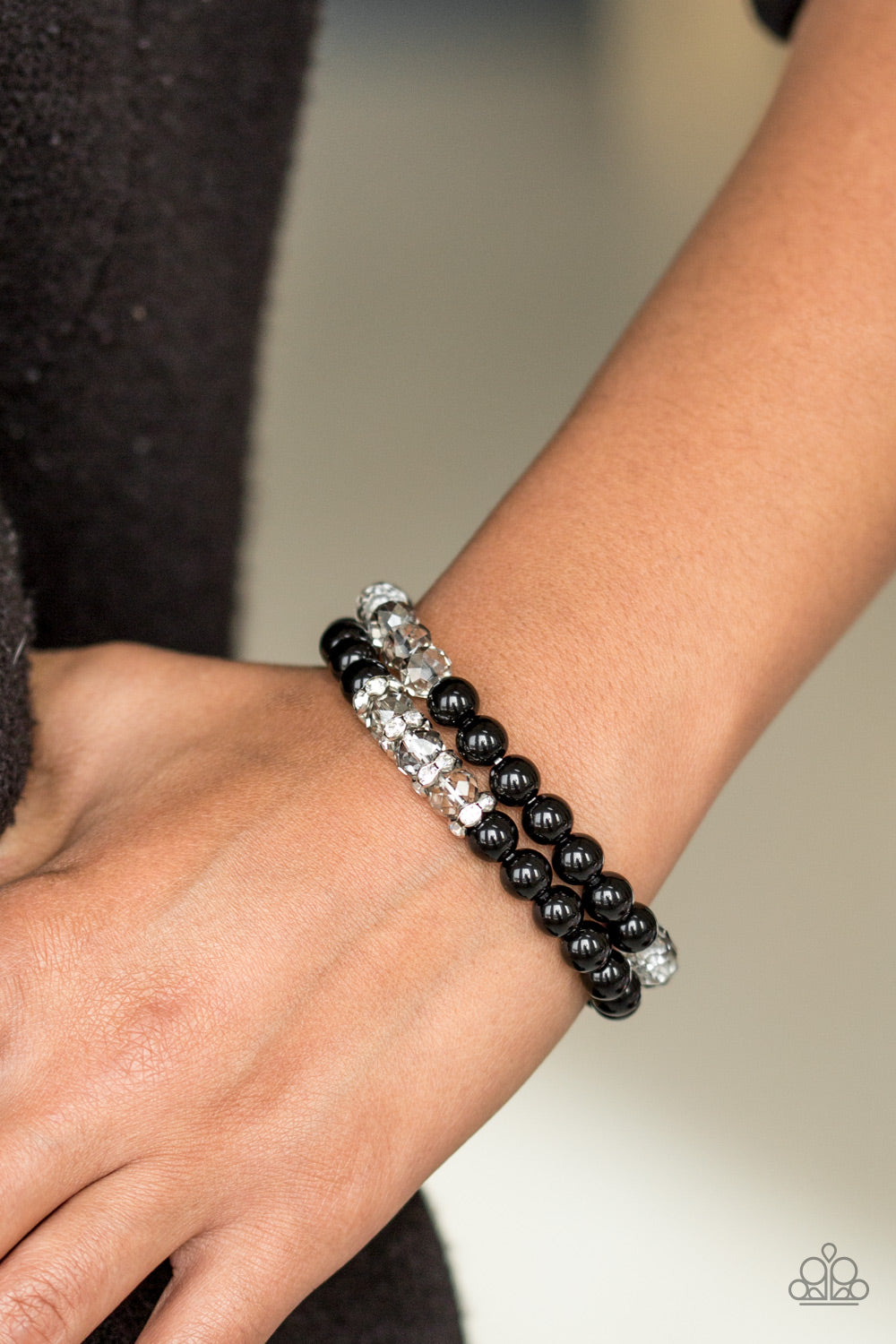 Paparazzi ♥ Get A BALLROOM! - Black ♥ Bracelet