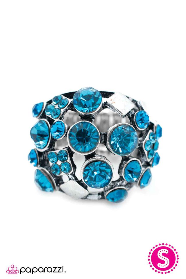 Paparazzi ♥ Glisten Up - Blue ♥ Ring
