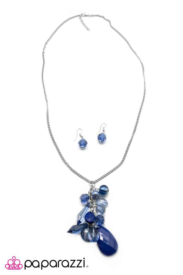 Paparazzi ♥ Into the Deep - Blue ♥ Necklace
