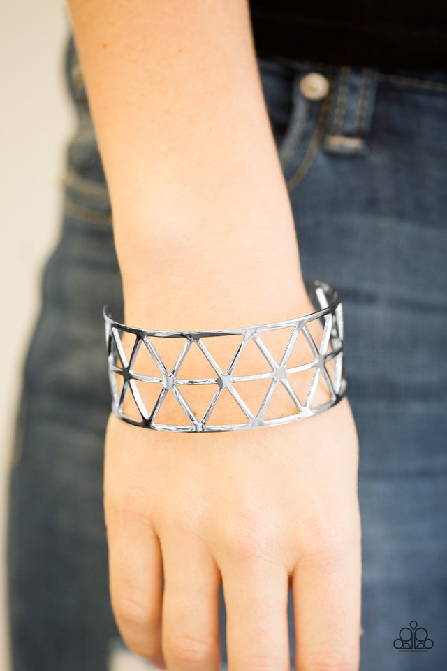 Paparazzi ♥ Knock Into Shape - Silver ♥ Bracelet