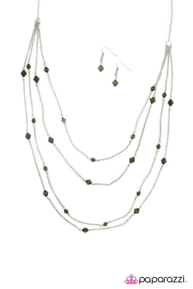 Paparazzi ♥ Just Enough - Green ♥ Necklace