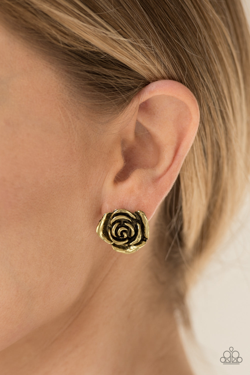 Paparazzi ♥ So BLOOMantic! - Brass ♥ Post Earrings