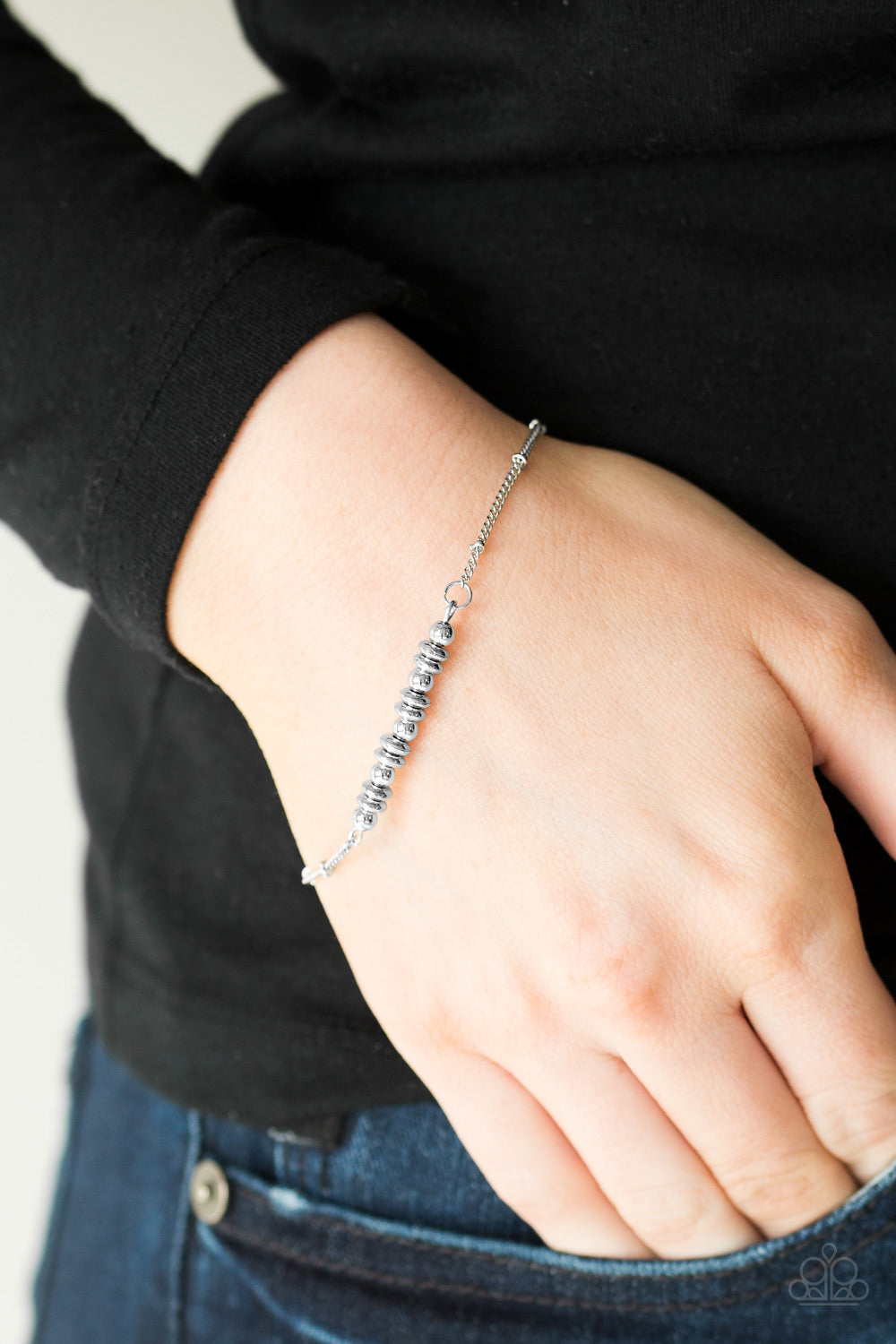 Paparazzi ♥ The Minimalist - Silver ♥ Bracelet