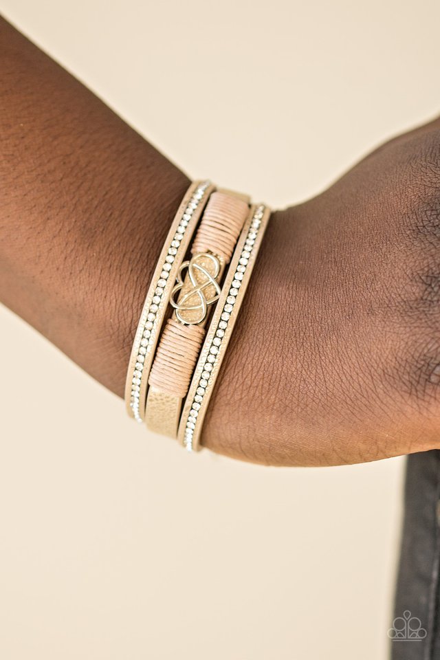 Paparazzi ♥ Hustlin Heart - Orange ♥ Bracelet