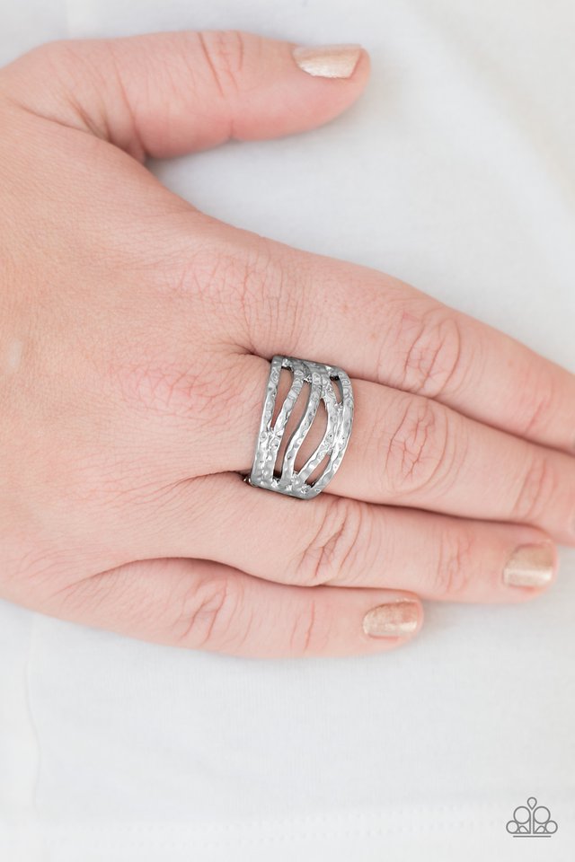 Paparazzi ♥ Rival In Radiance - Silver ♥ Ring