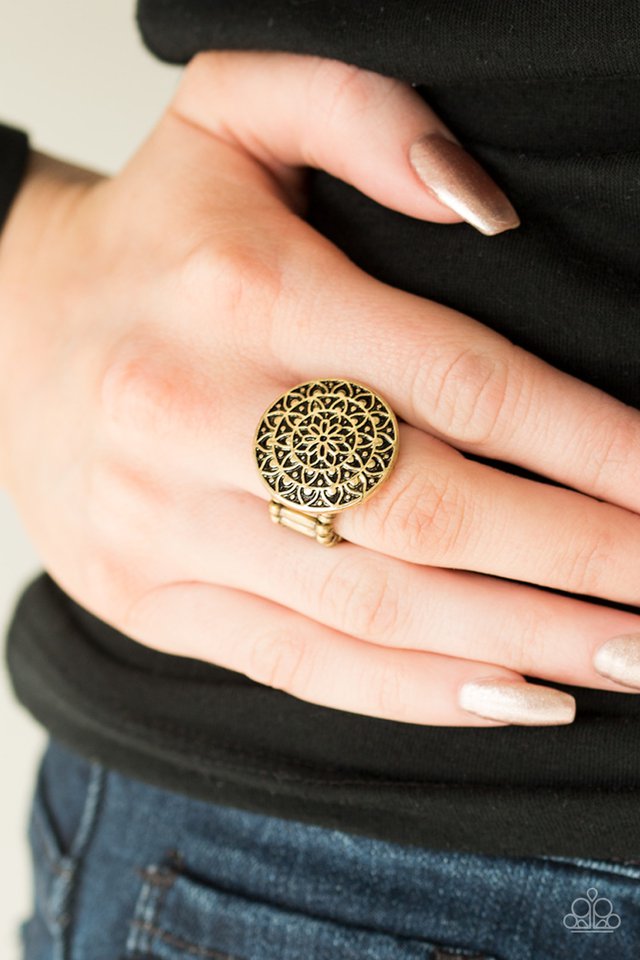Paparazzi ♥ Petal Mantra - Brass ♥ Ring