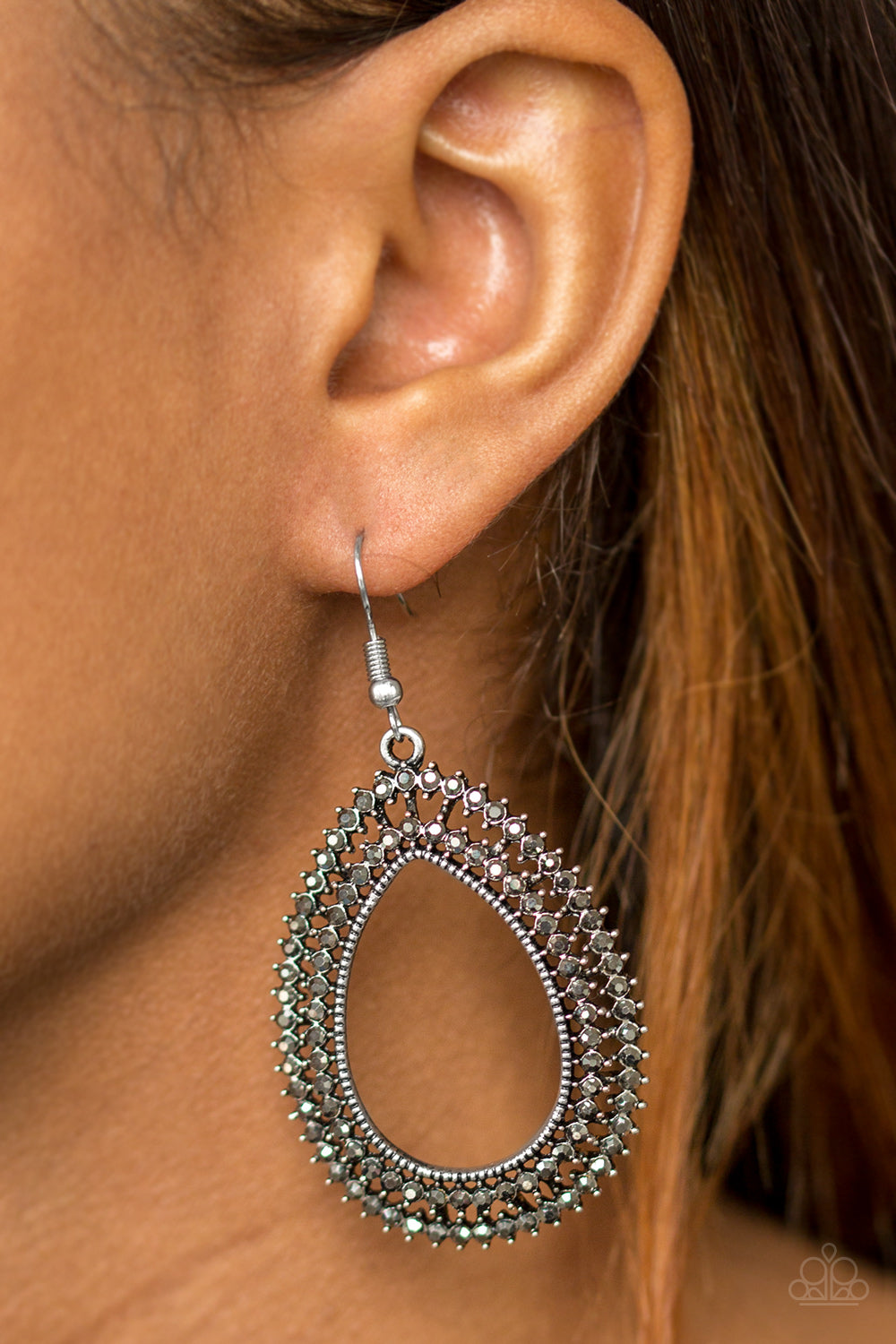Paparazzi ♥ Award Show Sparkle - Silver ♥ Earrings