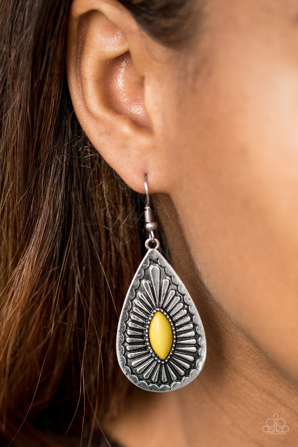 Paparazzi ♥ Wild Wilderness - Yellow ♥ Earrings