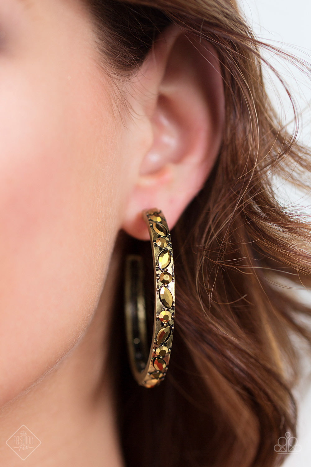 Paparazzi ♥ Million Dollar Mama - Brass ♥ Earrings