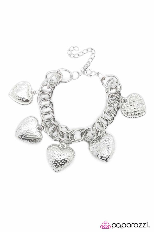 Paparazzi ♥ Mi Amour - Silver ♥ Bracelet