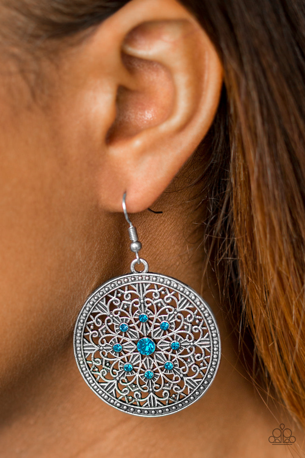 Paparazzi ♥ Catch A Chill - Blue ♥ Earrings