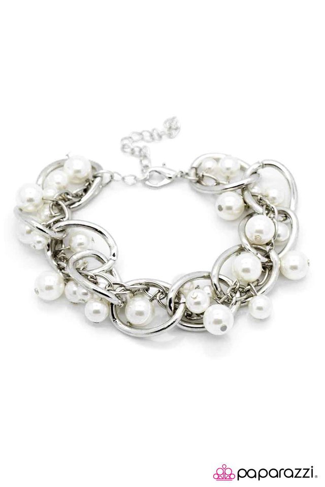 Paparazzi ♥ Elegantly Entangled - White ♥ Bracelet