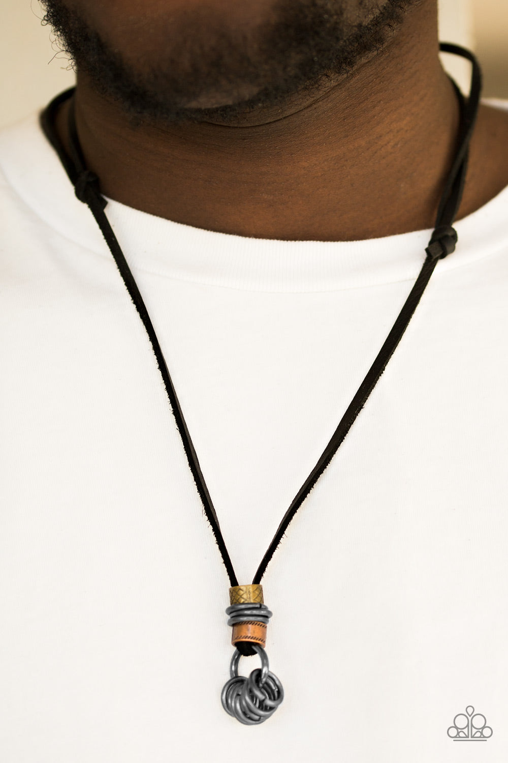 Paparazzi ♥ Ringmaster - Black ♥ Necklace