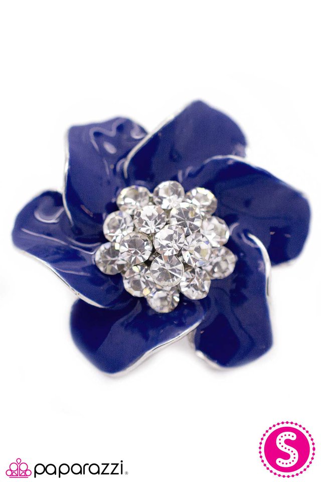 Paparazzi ♥ Just Breathe - Blue ♥ Ring