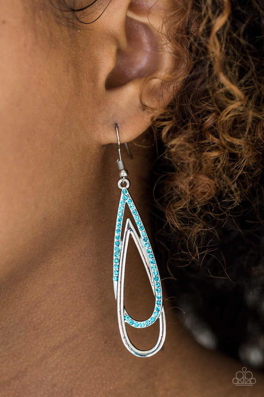 Paparazzi ♥ REIGN Storm - Blue ♥ Earrings