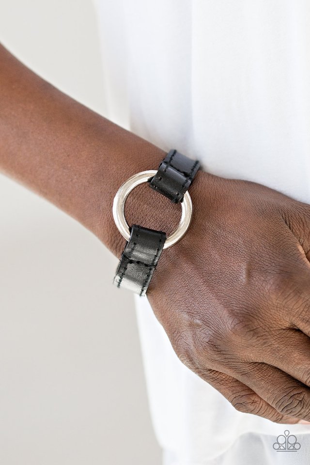Paparazzi ♥ Secure The Perimeter - Black ♥ Bracelet