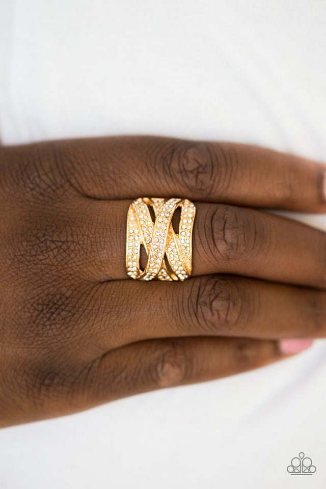Paparazzi ♥ Life In The Glitter Lane - Gold ♥ Ring