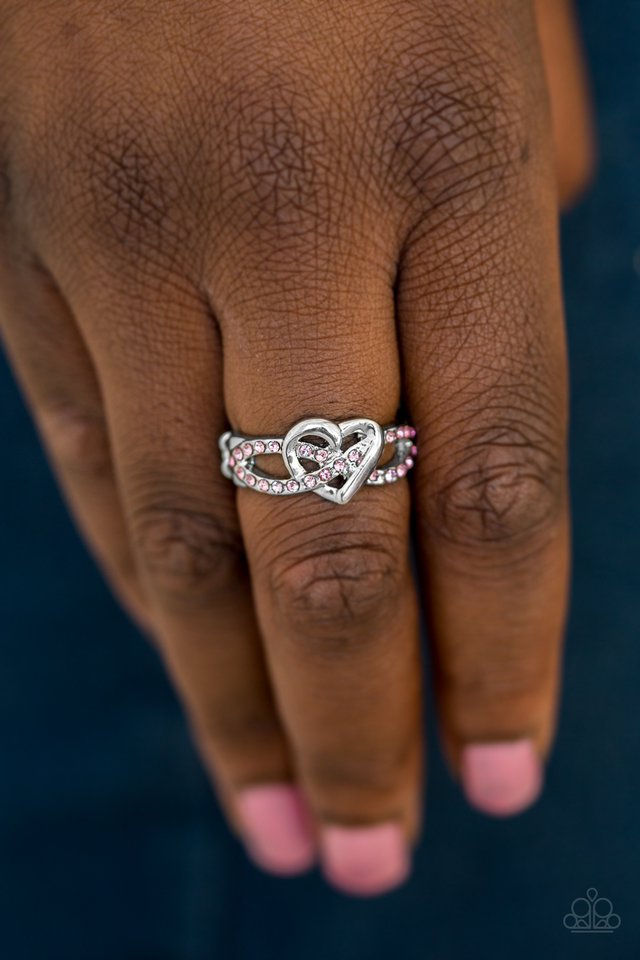 Paparazzi ♥ Heavenly Heart - Pink ♥ Ring