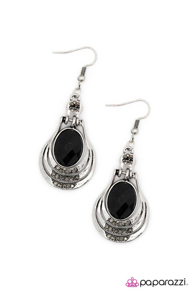 Paparazzi ♥ Like Magic - Black ♥ Earrings