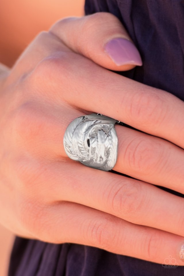 Paparazzi ♥ Feathers Will Fly - Silver ♥ Ring